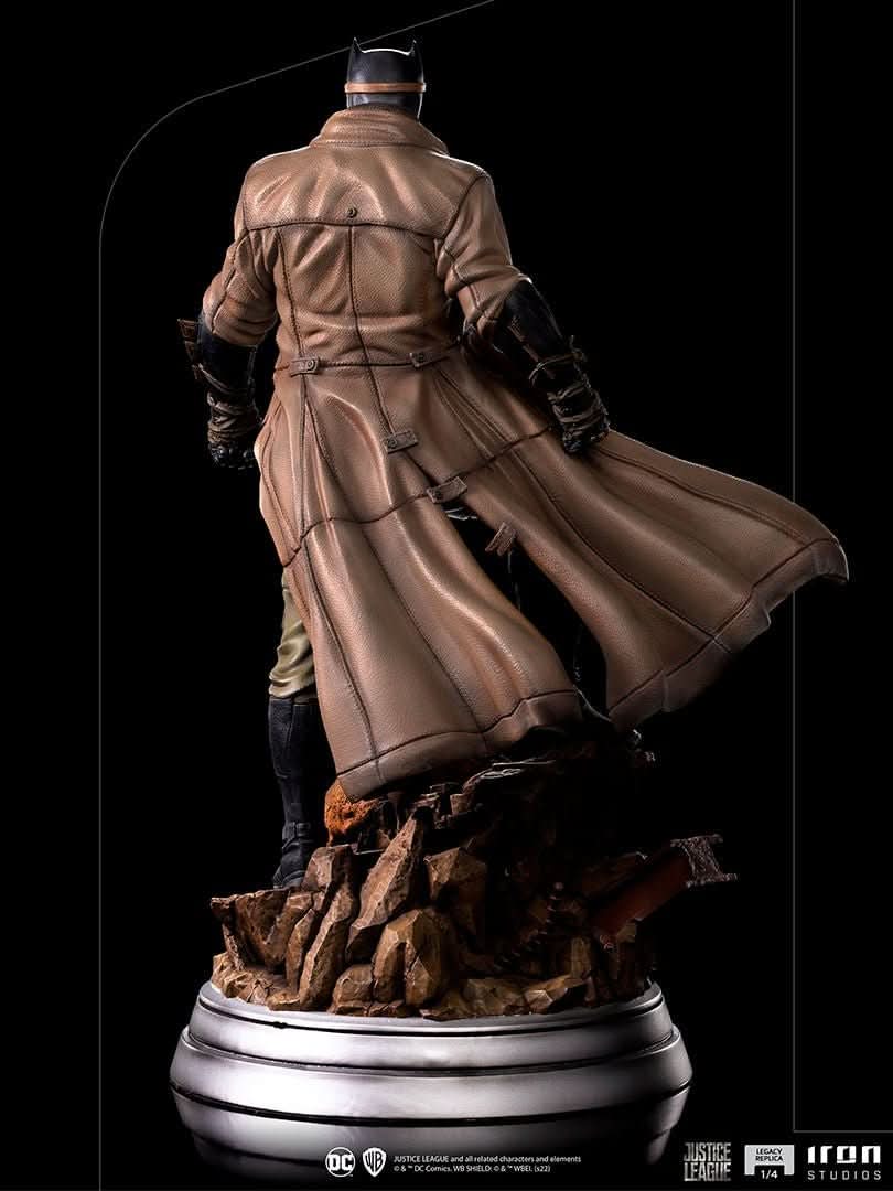 Statue Batman Knightmare - Zack Snyder's Justice League - Legacy Replica 1/4 - Iron Studios - Image 4